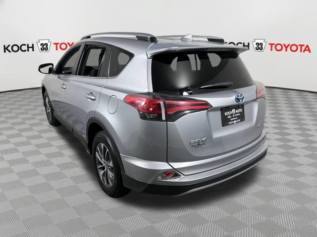 Used 2018 Toyota RAV4 XLE w/ Convenience Package AWD/4WD image 6