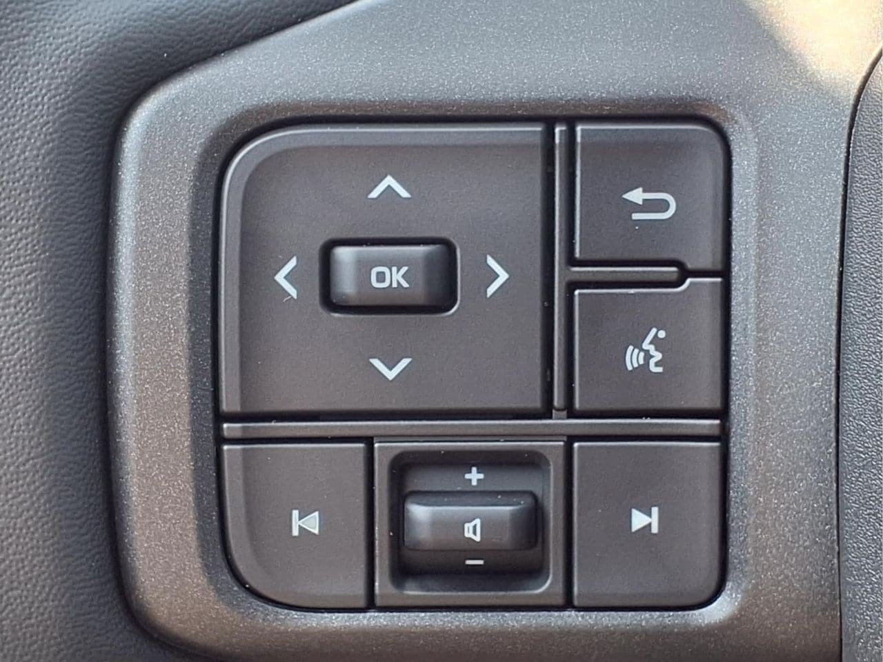 Certified 2026 Toyota RAV4 SE AWD/4WD image 22