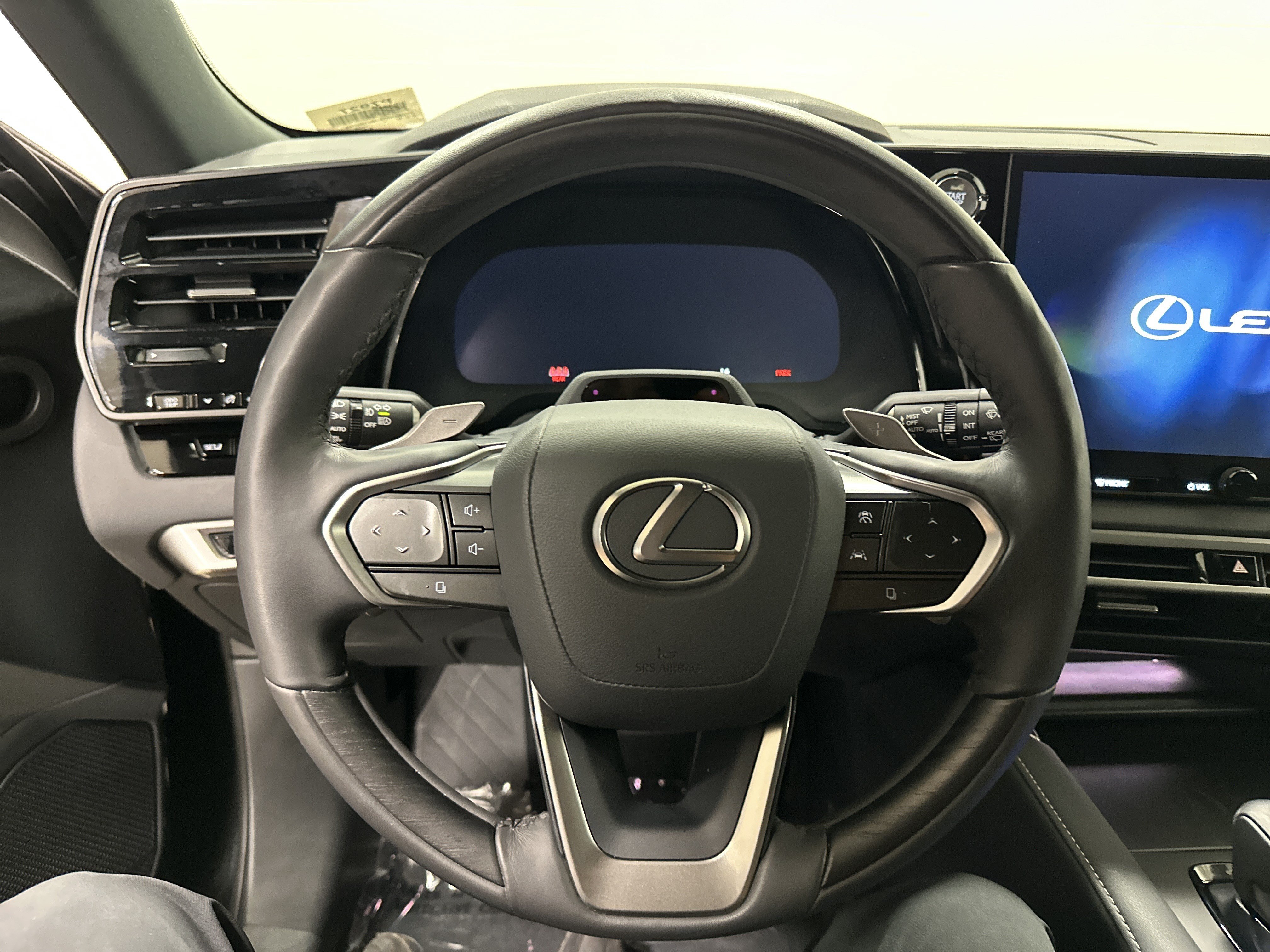 Certified 2025 Lexus RX 350 AWD w/ Convenience Package image 19