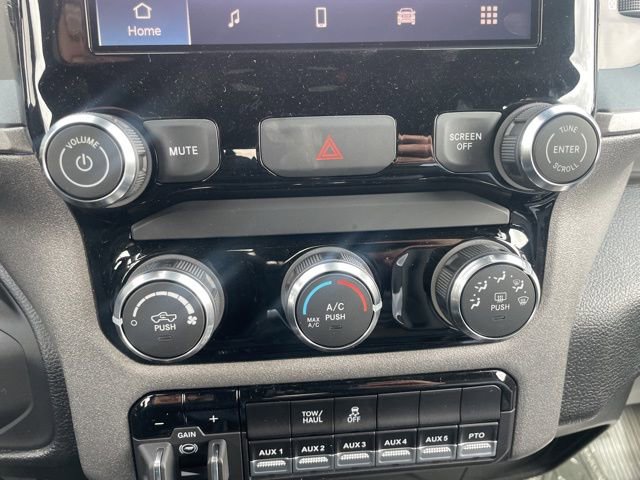 New 2026 RAM 3500 4x4 Crew Cab DRW image 27