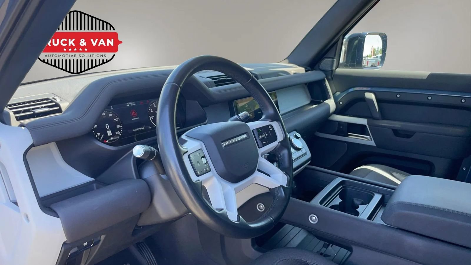 Used 2021 Land Rover Defender 110 SE AWD/4WD image 27