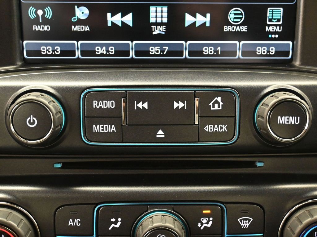 Used 2018 Chevrolet Silverado 1500 LT w/ All Star Edition image 22