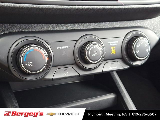 Used 2024 Kia Forte LXS w/ LXS Technology Package image 18