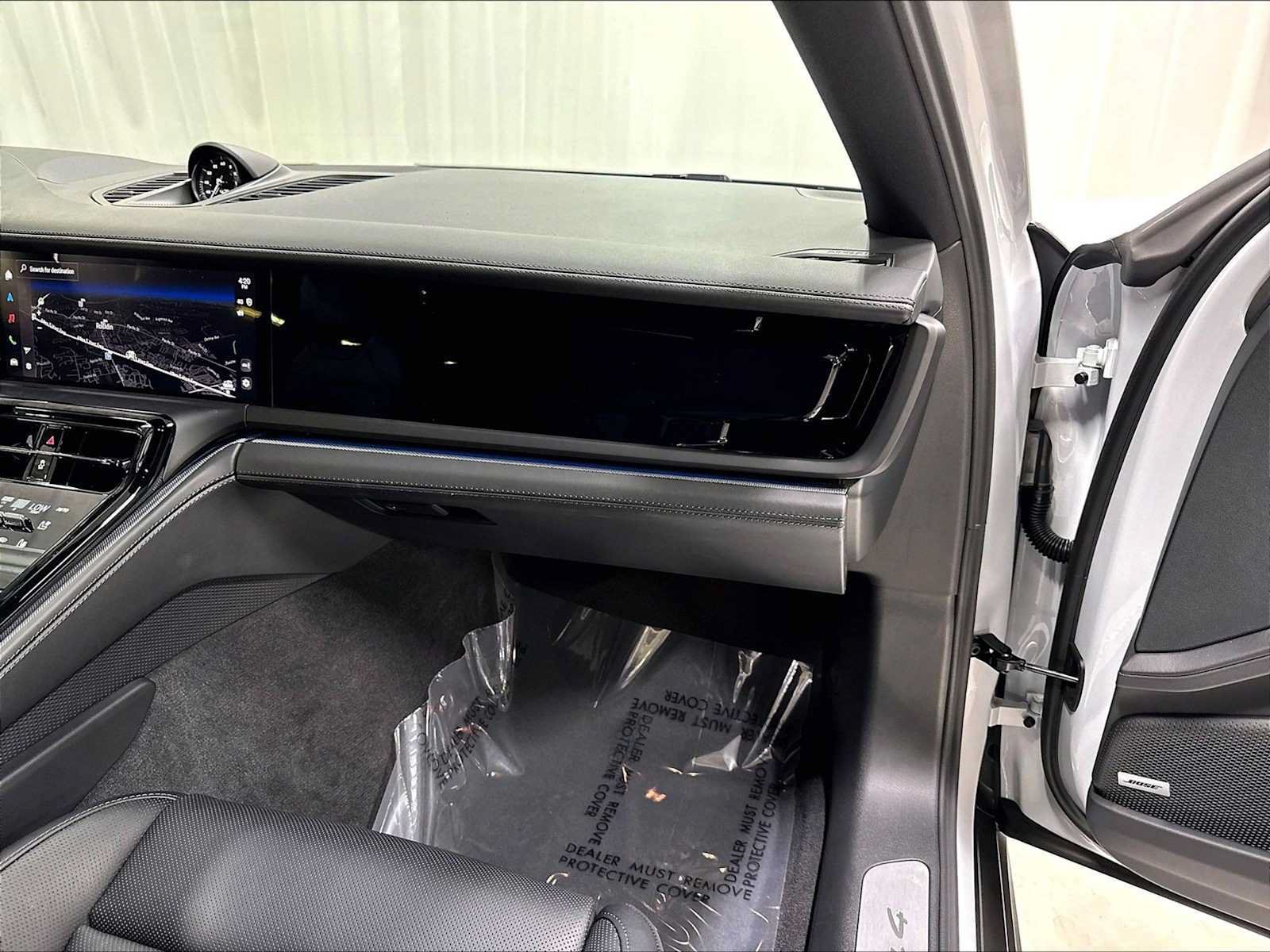 Used 2025 Porsche Panamera 4 AWD/4WD image 26