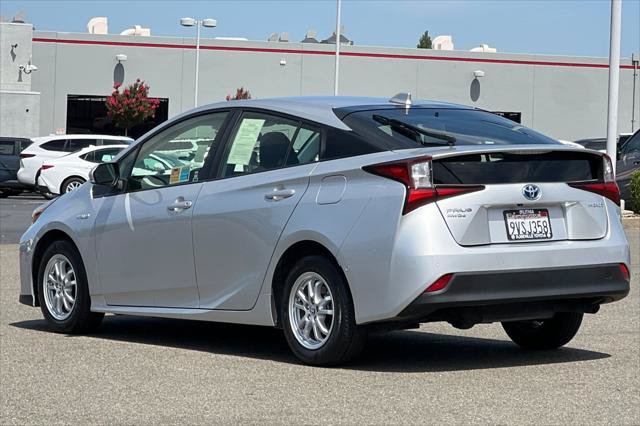 Certified 2021 Toyota Prius LE AWD/4WD image 7