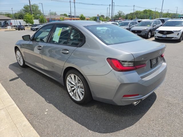 Used 2023 BMW 330i xDrive Sedan w/ Premium Package AWD/4WD image 4