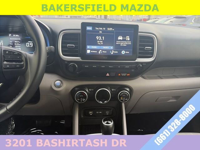 Used 2025 Hyundai Venue SEL image 19