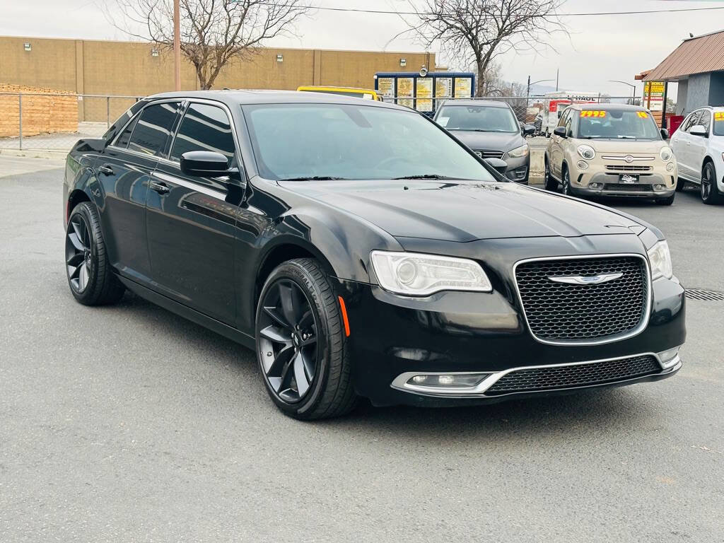 Used 2017 Chrysler 300 Limited w/ Value Package