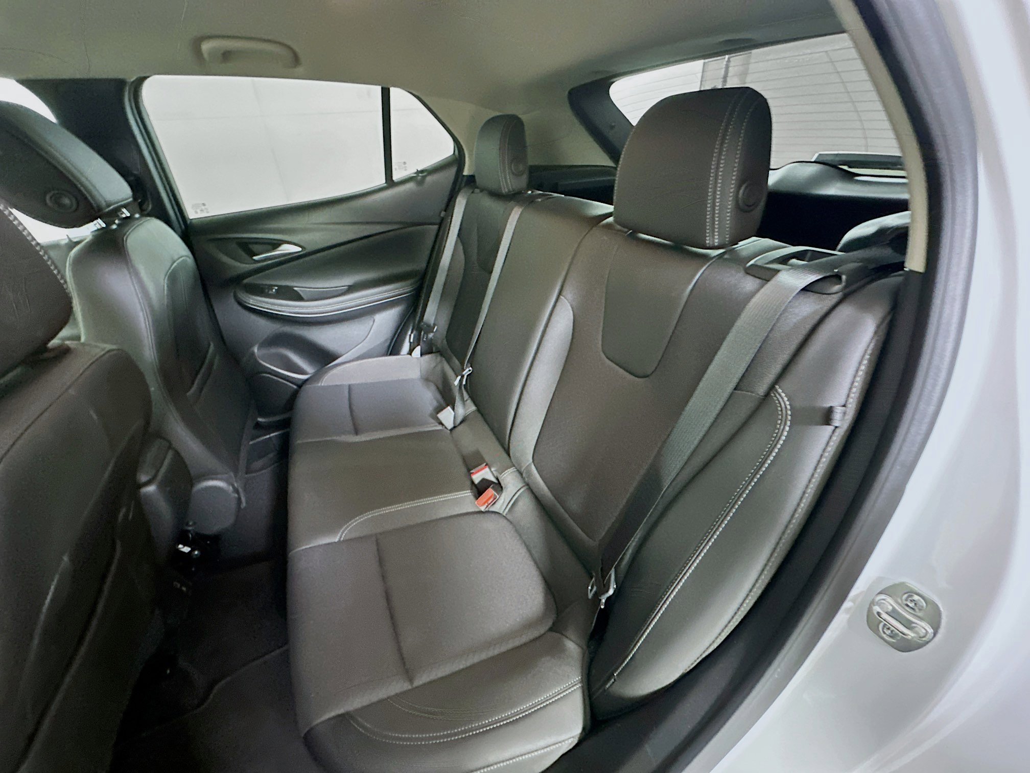 Used 2025 Buick Encore GX Preferred image 27