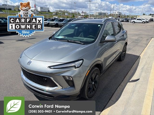 Used 2026 Buick Encore GX Sport Touring w/ Comfort Package FWD image 3