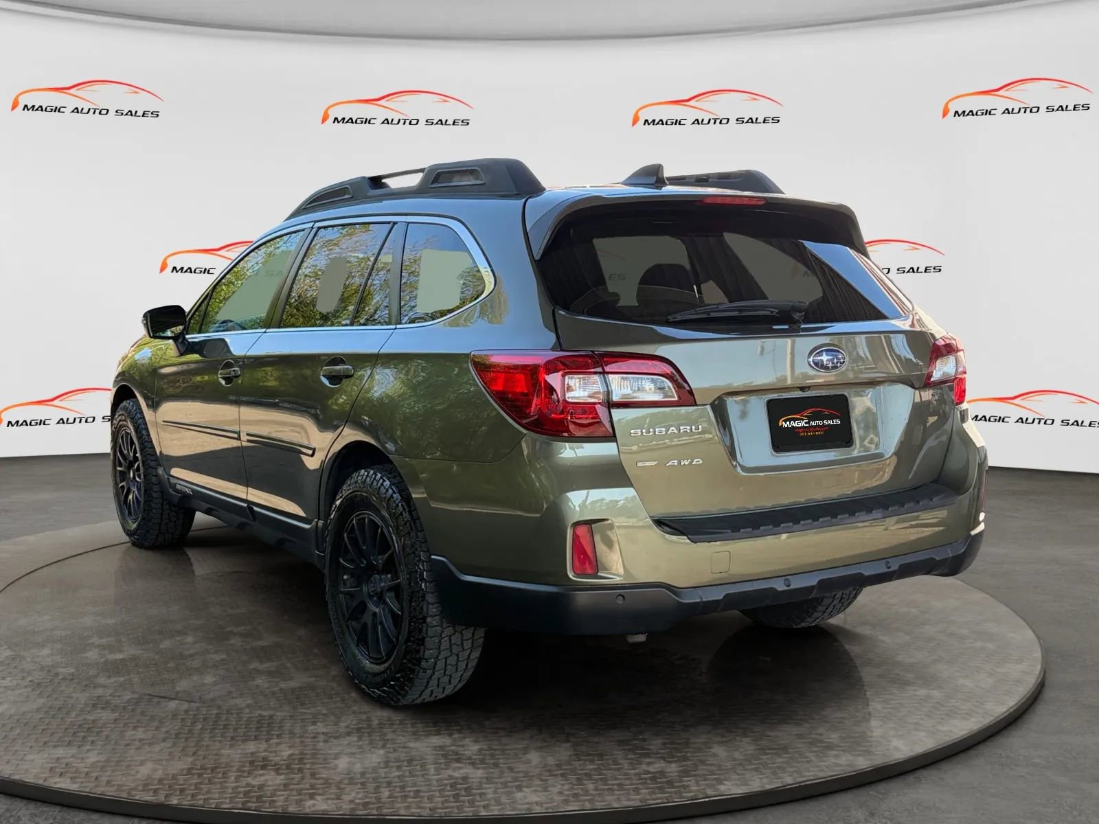 Used 2017 Subaru Outback 2.5i Limited AWD/4WD image 6