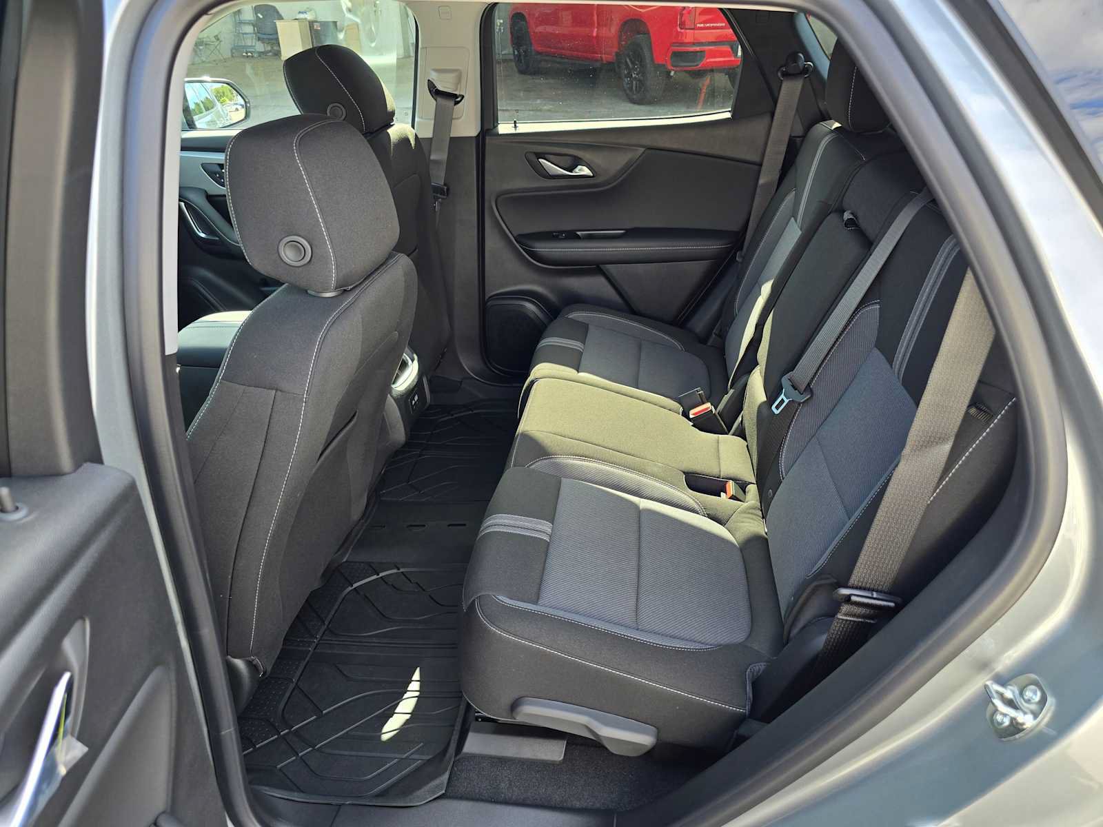 New 2026 Chevrolet Blazer LT w/ Convenience Package FWD image 16