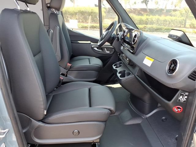 New 2026 Mercedes-Benz Sprinter 2500 image 17