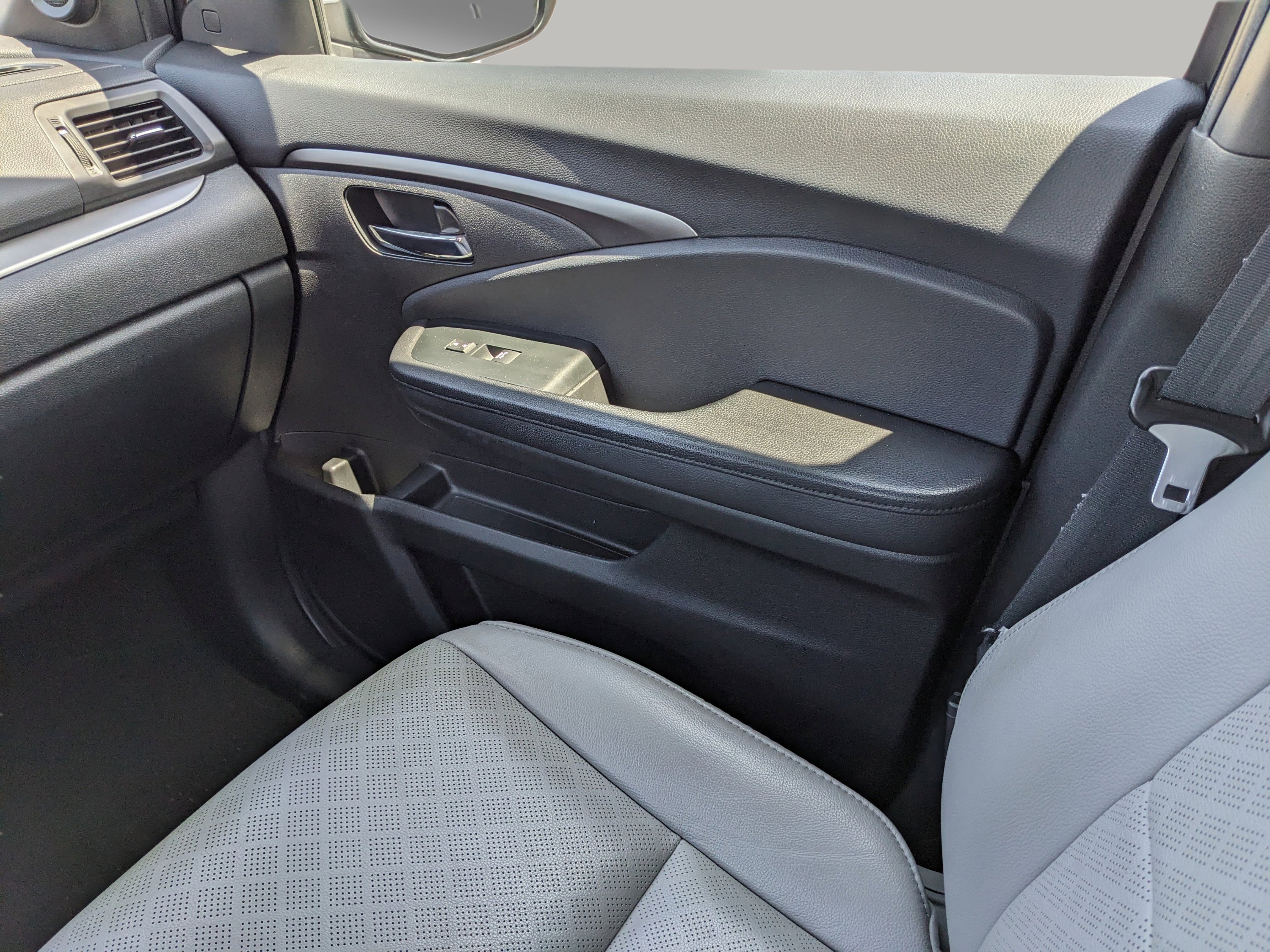 Used 2021 Honda Passport EX-L image 16
