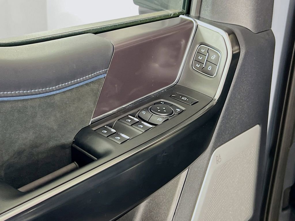 New 2026 Ford F250 Platinum w/ Tremor Off-Road Package image 12