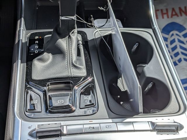 New 2026 Kia Carnival SX w/ SX Dark Edition Package FWD image 18