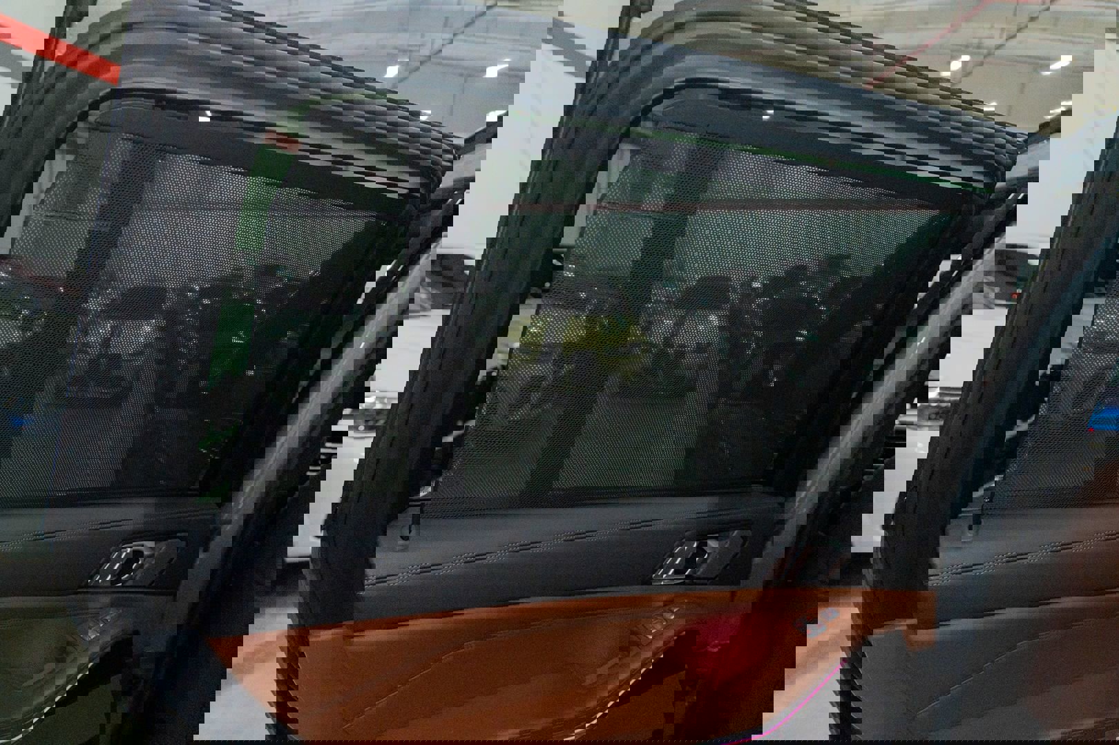 Used 2023 BMW X7 M60i image 25