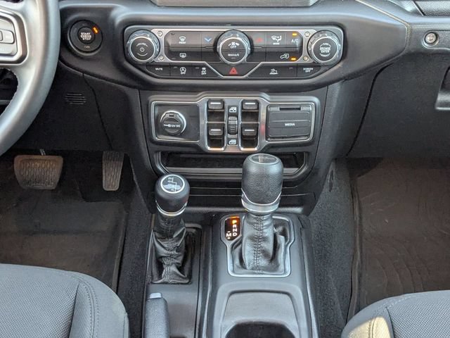 Used 2022 Jeep Gladiator Sport AWD/4WD image 18