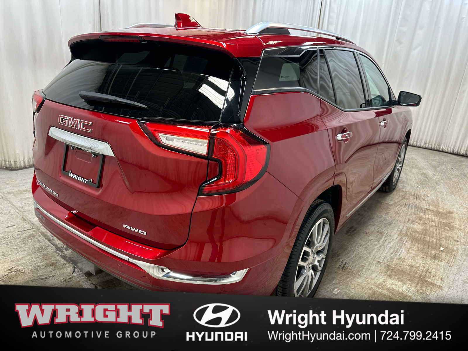 Used 2023 GMC Terrain Denali w/ Denali Premium Package image 6