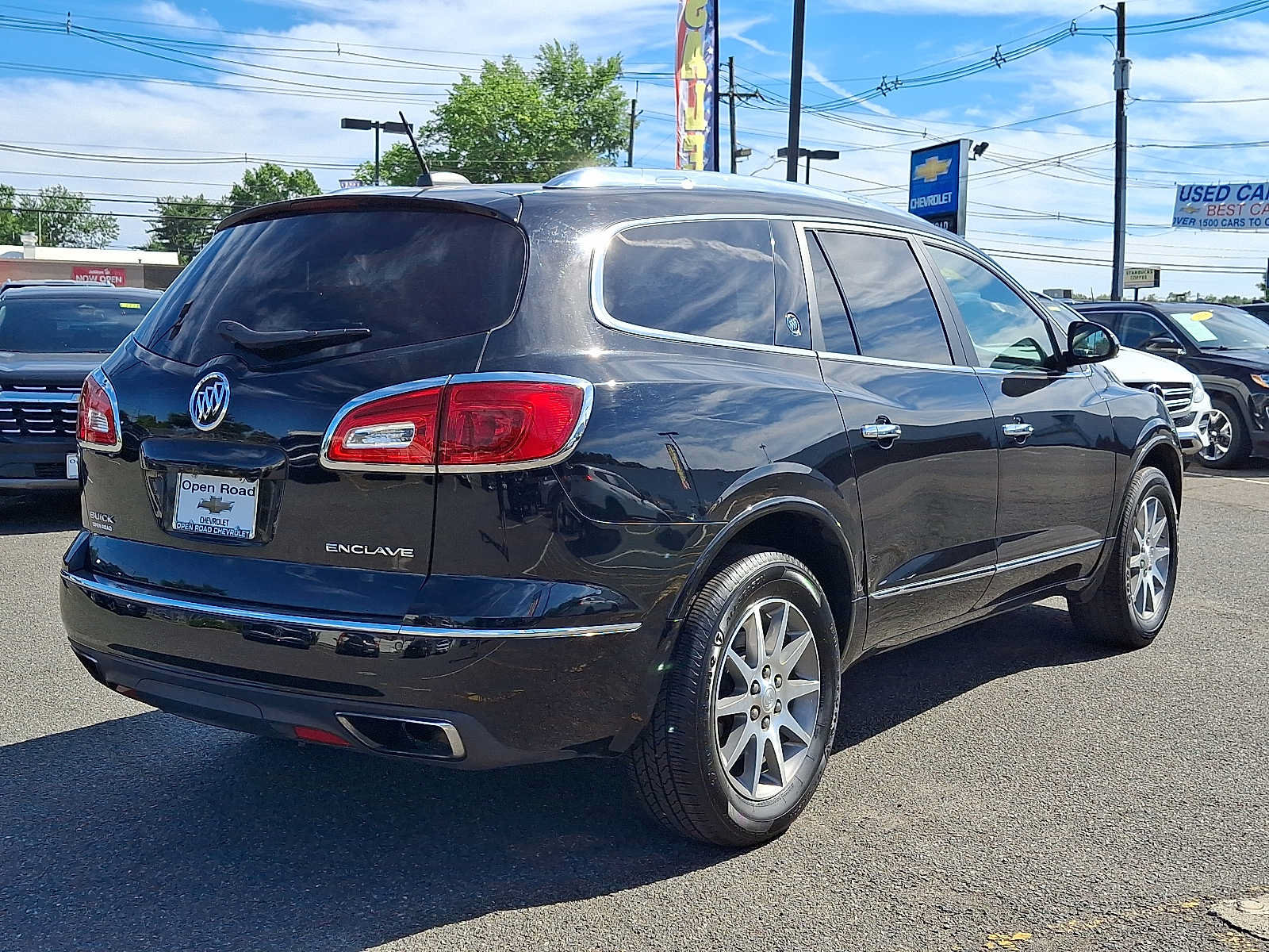 Used 2017 Buick Enclave Leather FWD image 7