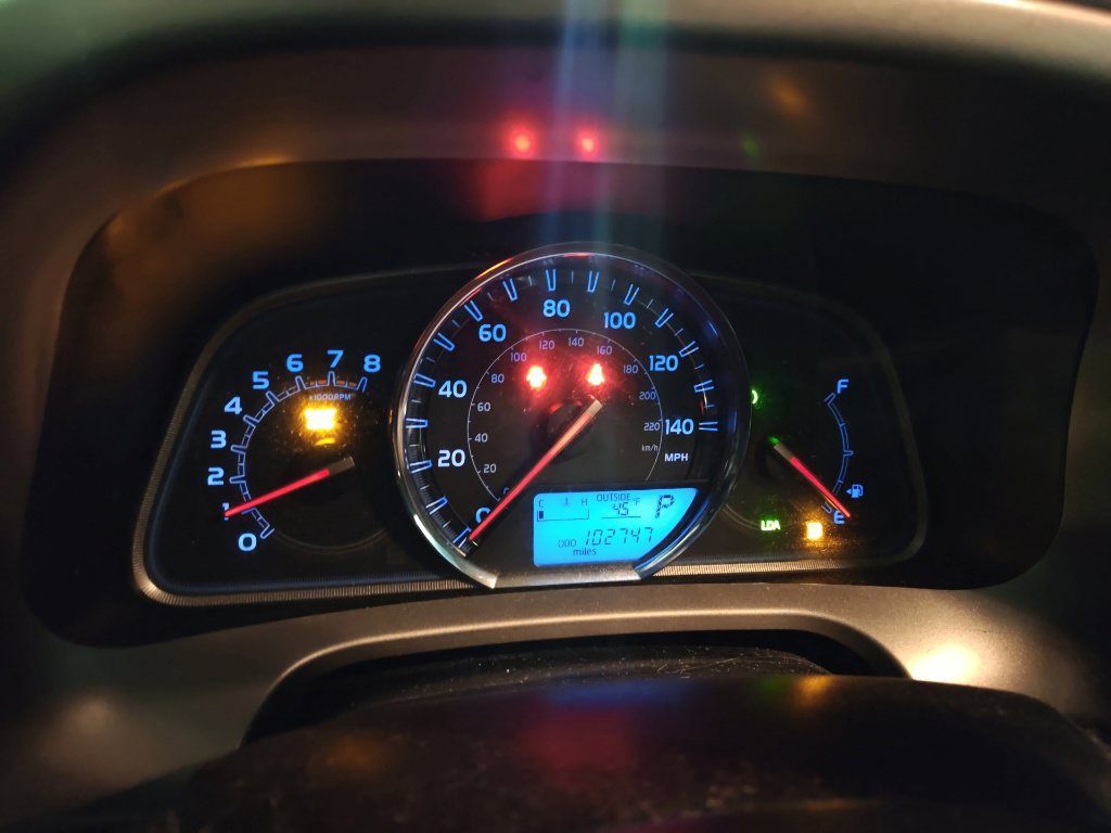 Used 2014 Toyota RAV4 Limited w/ Technology Package AWD/4WD image 12