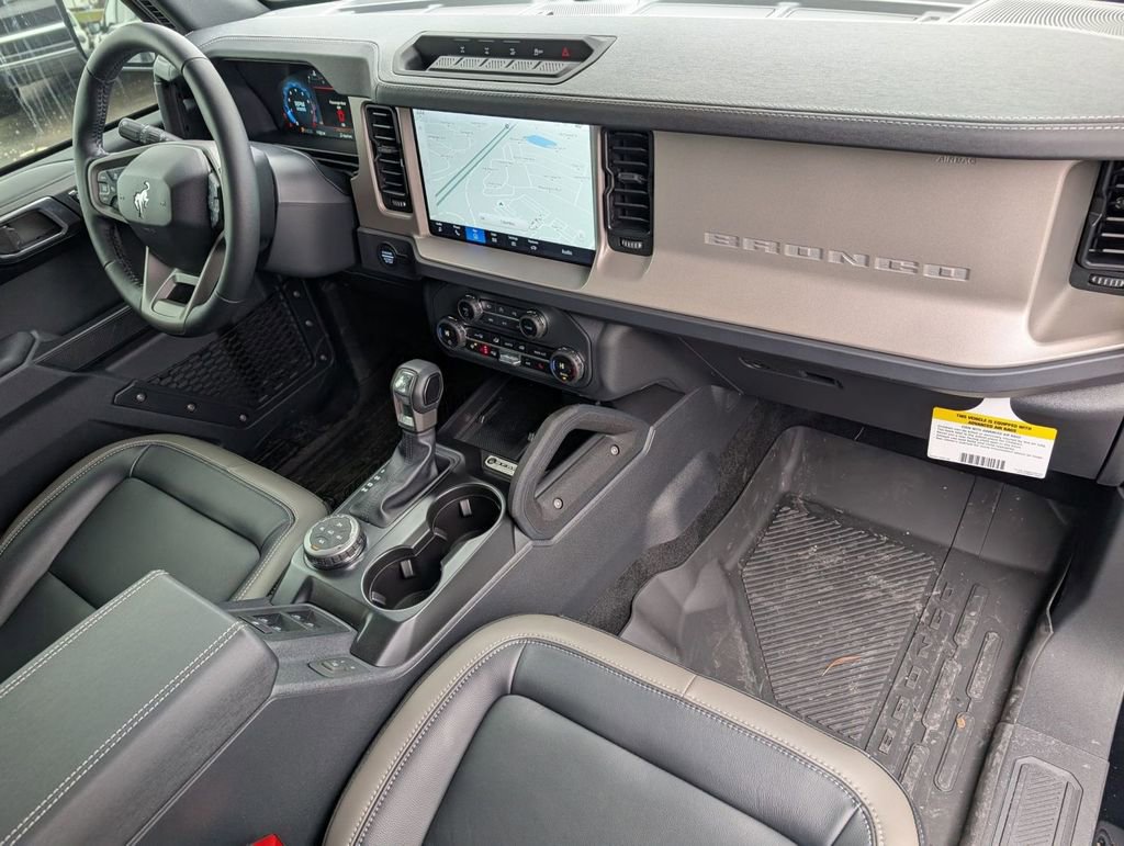 New 2025 Ford Bronco Outer Banks w/ Sasquatch Package AWD/4WD image 48