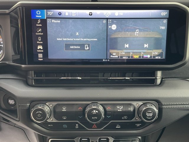 Used 2024 Jeep Wrangler Unlimited Rubicon 4xe image 10