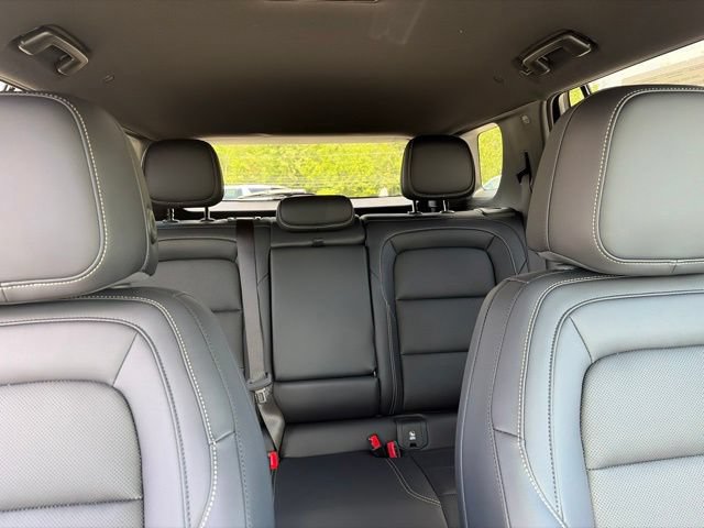 New 2027 GMC Terrain Elevation w/ Elevation Premium Package AWD/4WD image 40