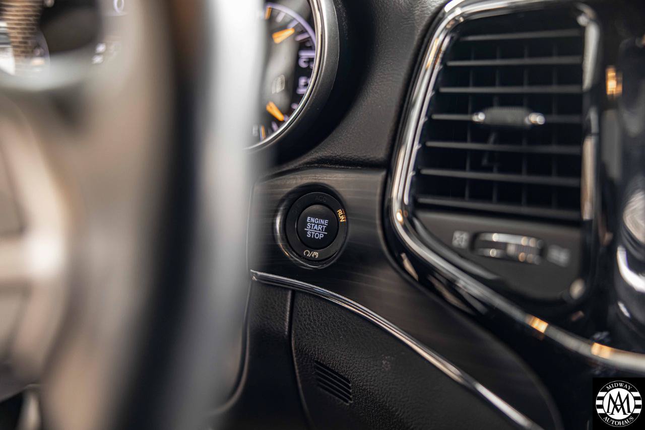Used 2019 Jeep Grand Cherokee Limited AWD/4WD image 34