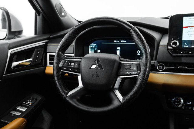 Used 2022 Mitsubishi Outlander SEL image 14