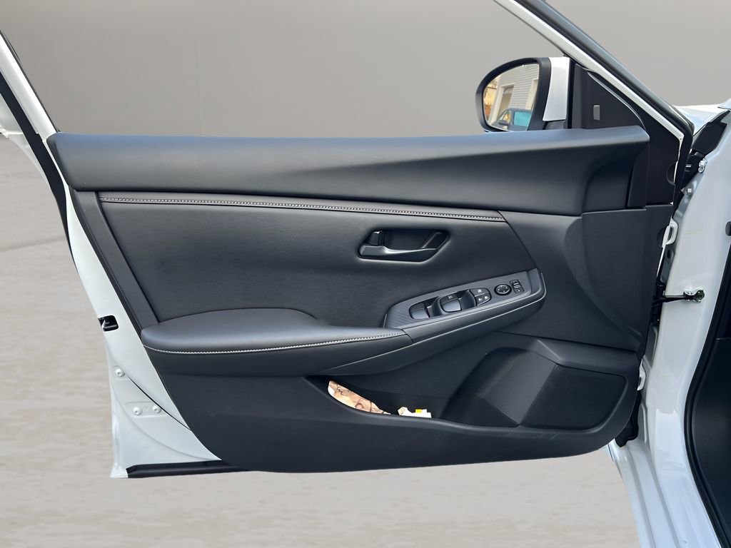 Used 2024 Nissan Sentra S w/ Trunk Package FWD image 12