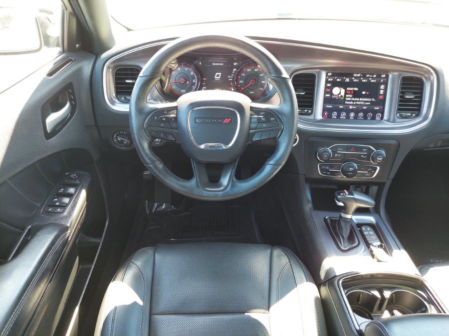 Used 2017 Dodge Charger SXT w/ AWD Plus Group image 10