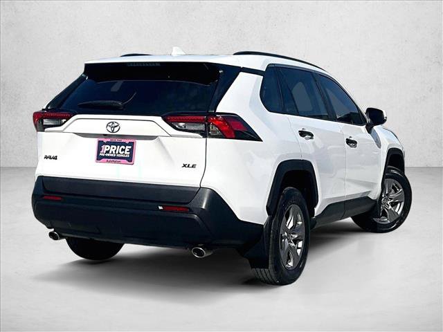 Used 2024 Toyota RAV4 XLE w/ Convenience Package FWD video 2