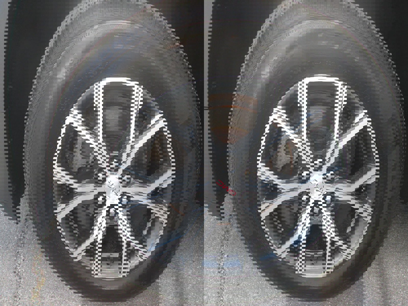 Used 2018 GMC Acadia SLT image 29