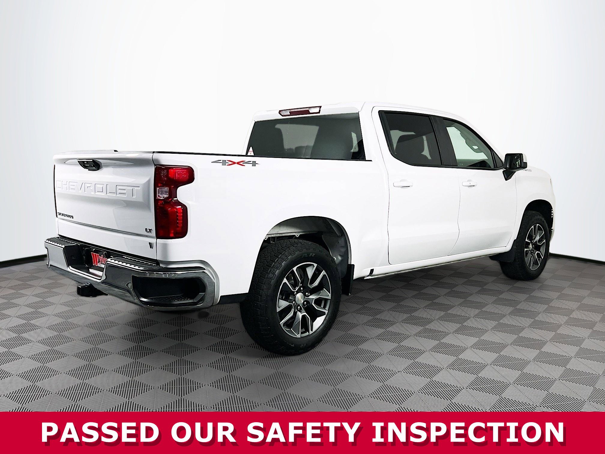 Certified 2024 Chevrolet Silverado 1500 LT image 30