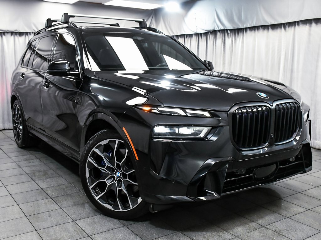 Used 2024 BMW X7 xDrive40i w/ Executive Package image 3