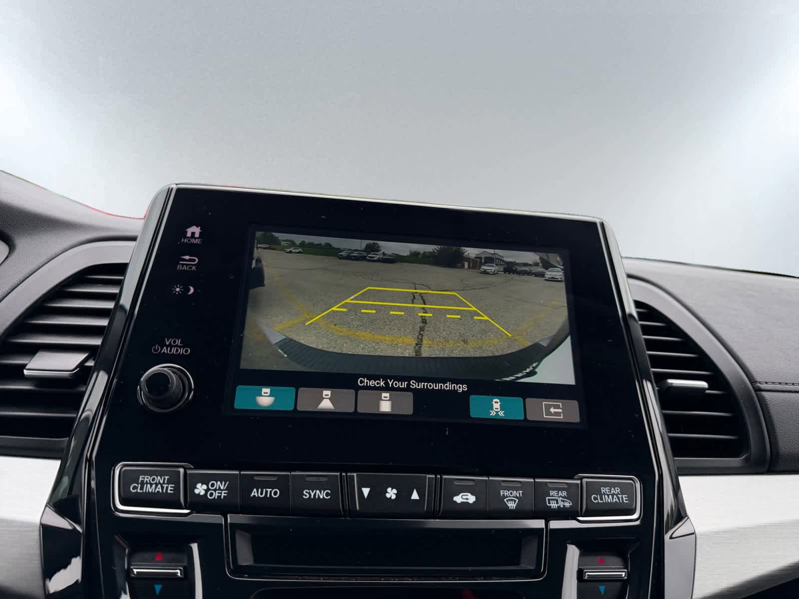Used 2023 Honda Odyssey Touring image 13