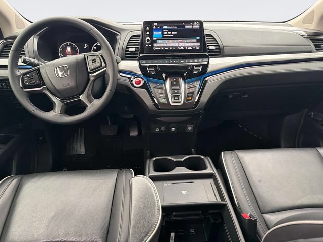 Used 2025 Honda Odyssey Touring image 15