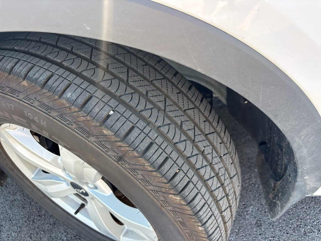 Certified 2026 Kia Sorento LX FWD image 11