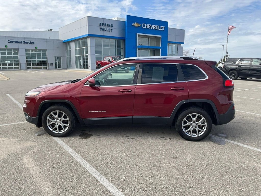 Used 2018 Jeep Cherokee Latitude Plus FWD image 8