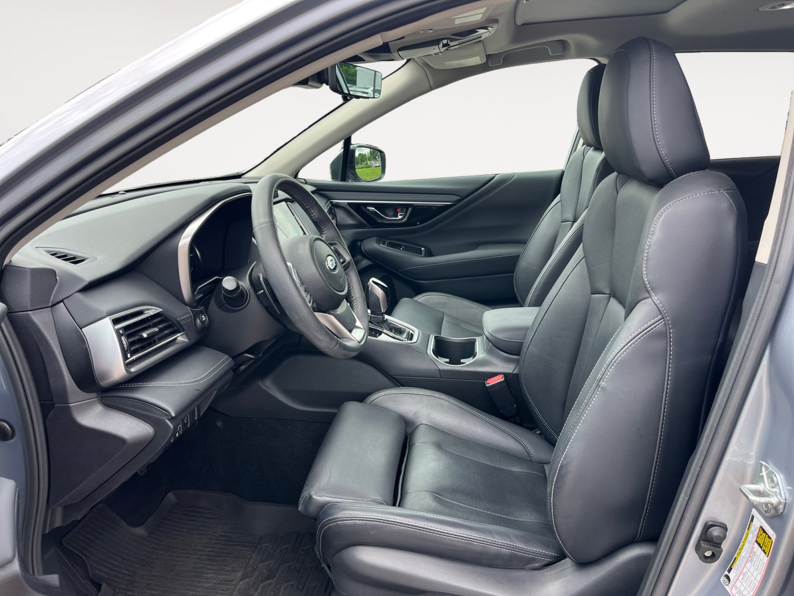 Used 2024 Subaru Outback Touring XT AWD/4WD image 11
