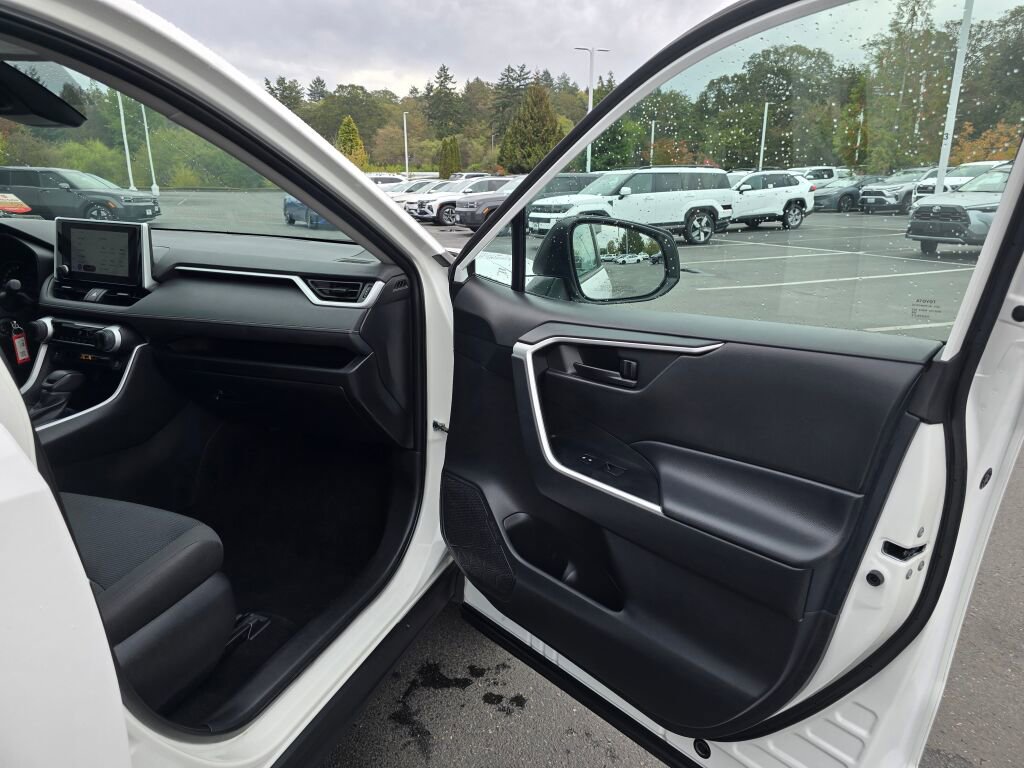 Certified 2024 Toyota RAV4 LE image 41