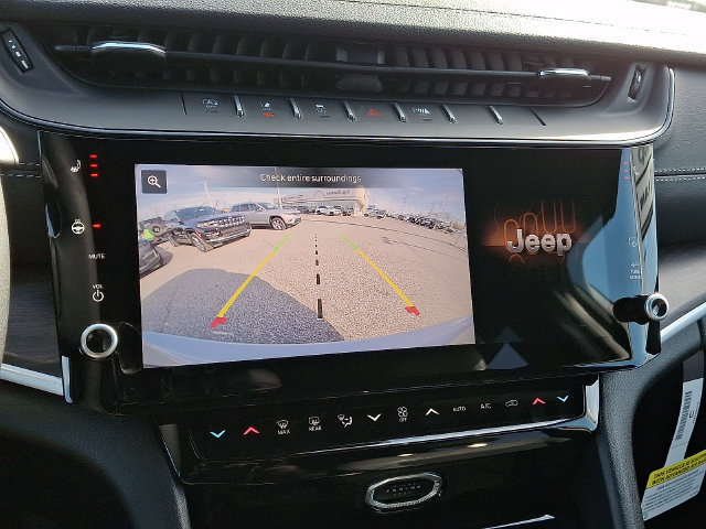 New 2026 Jeep Grand Cherokee Altitude AWD/4WD image 12