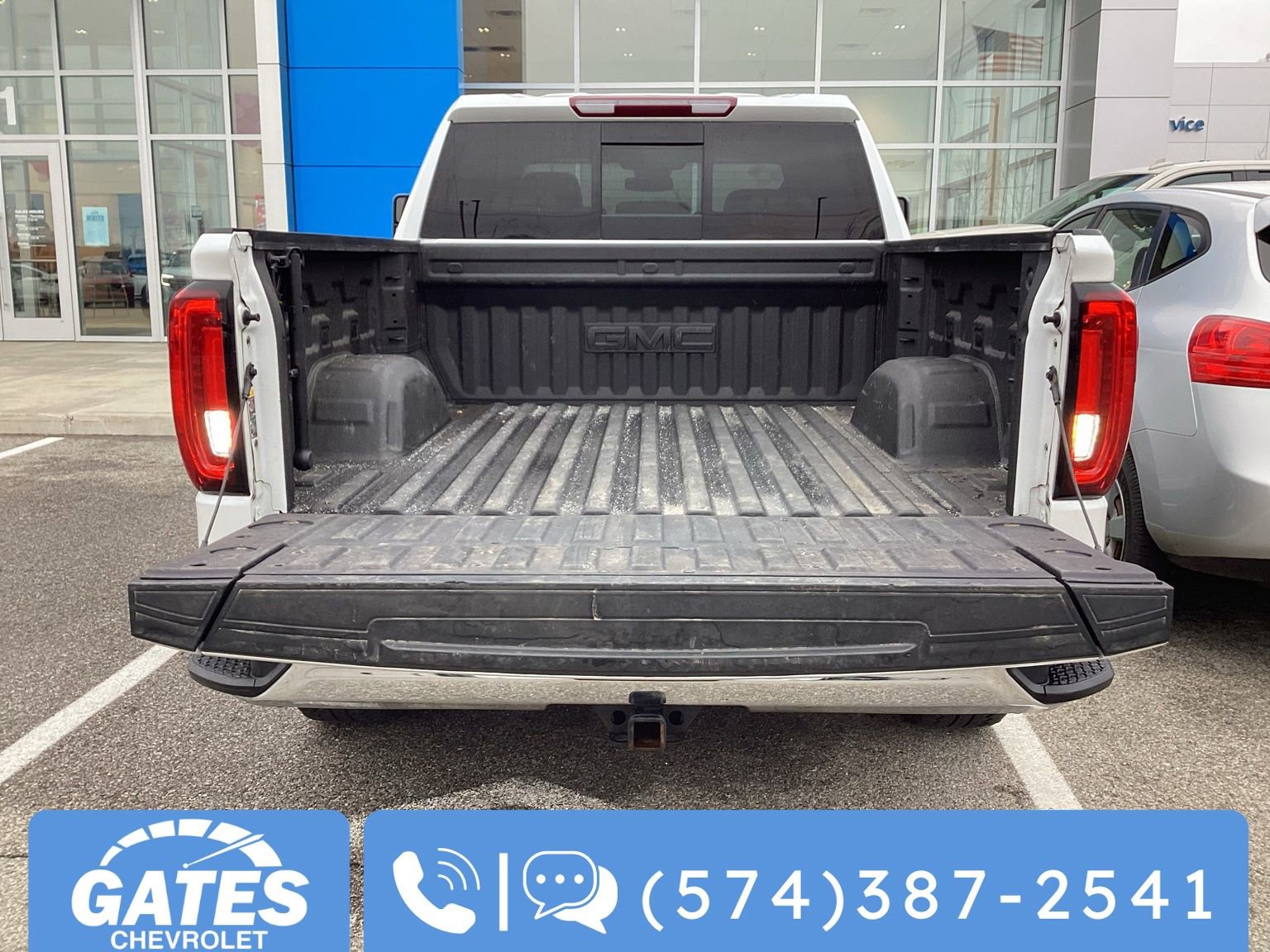 Used 2024 GMC Sierra 1500 SLT w/ SLT Premium Plus Package image 11