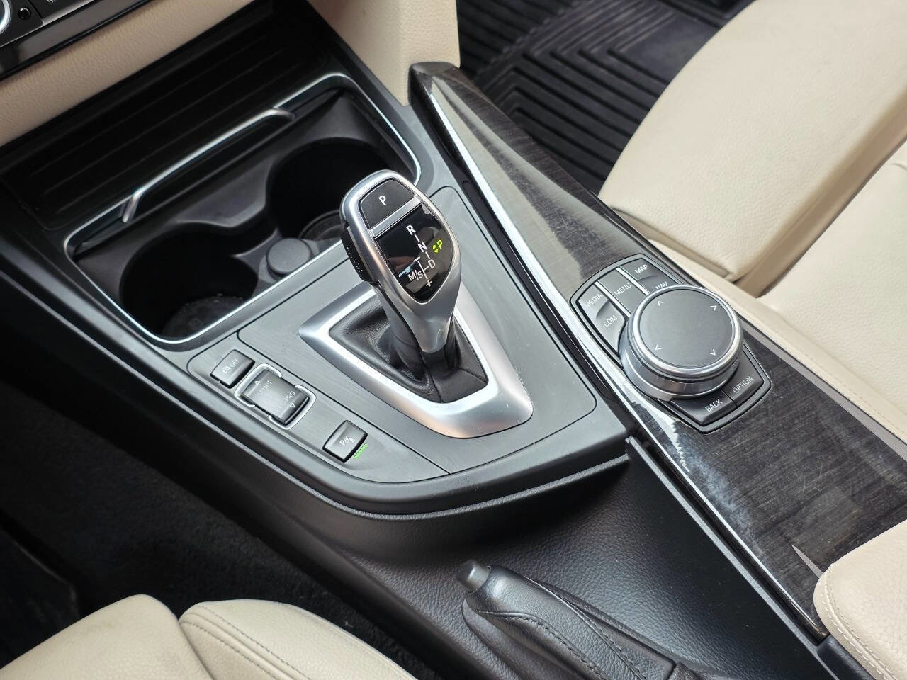 Used 2017 BMW 330i Sedan RWD image 17