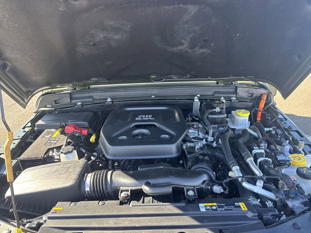 Used 2022 Jeep Wrangler Unlimited Sahara w/ Cold Weather Group image 34