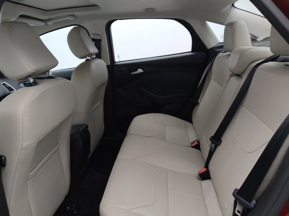 Used 2017 Ford Focus Titanium FWD image 18