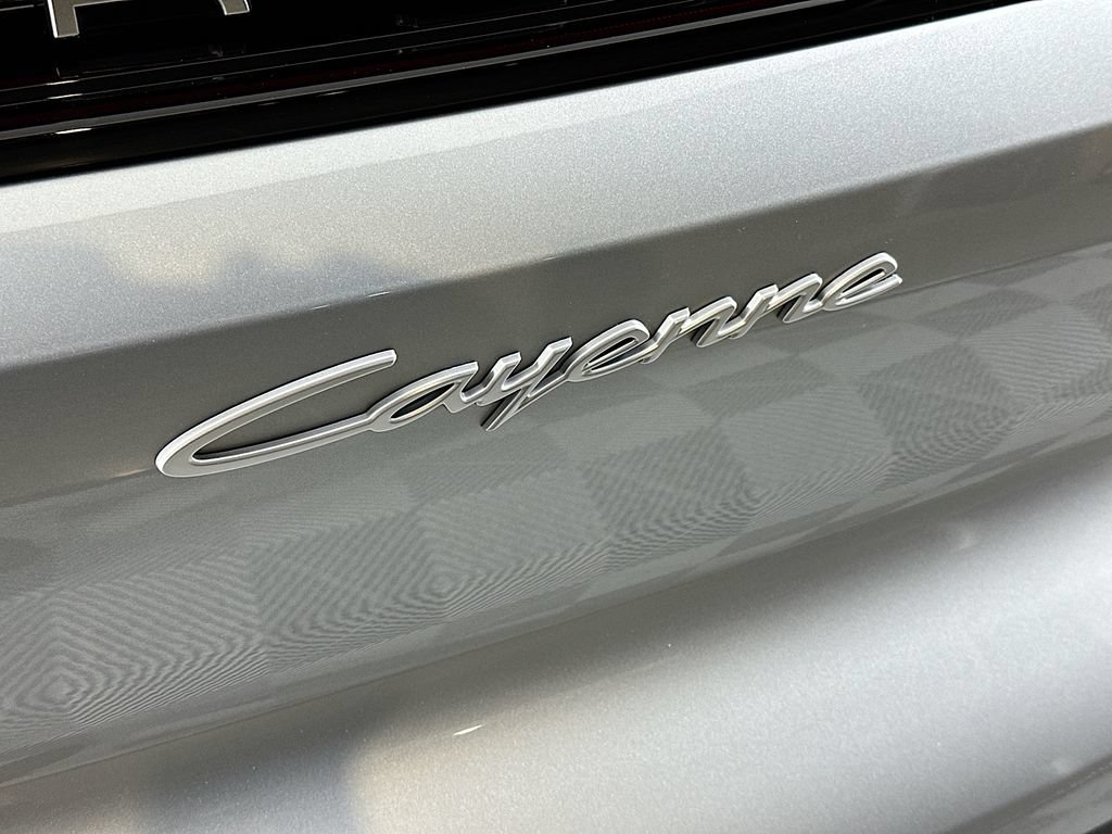 New 2026 Porsche Cayenne Coupe AWD/4WD image 33