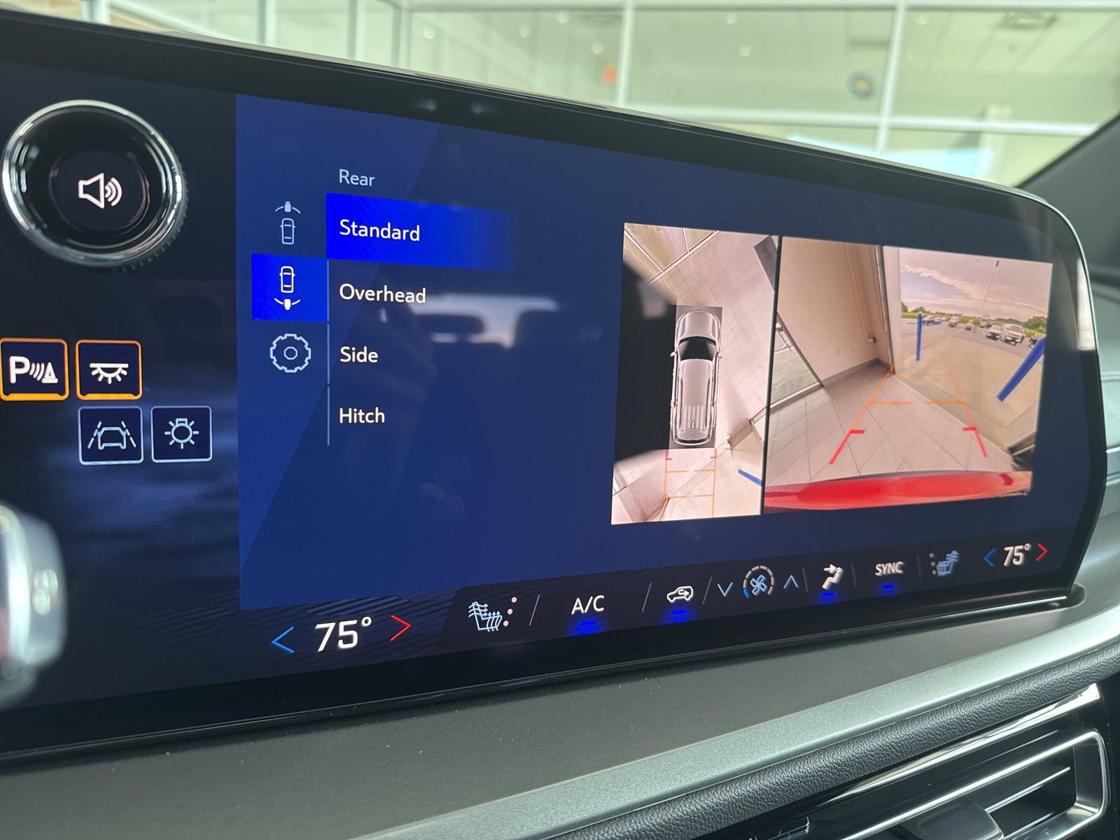 New 2026 Chevrolet Traverse LT w/ Driver Confidence Package image 35