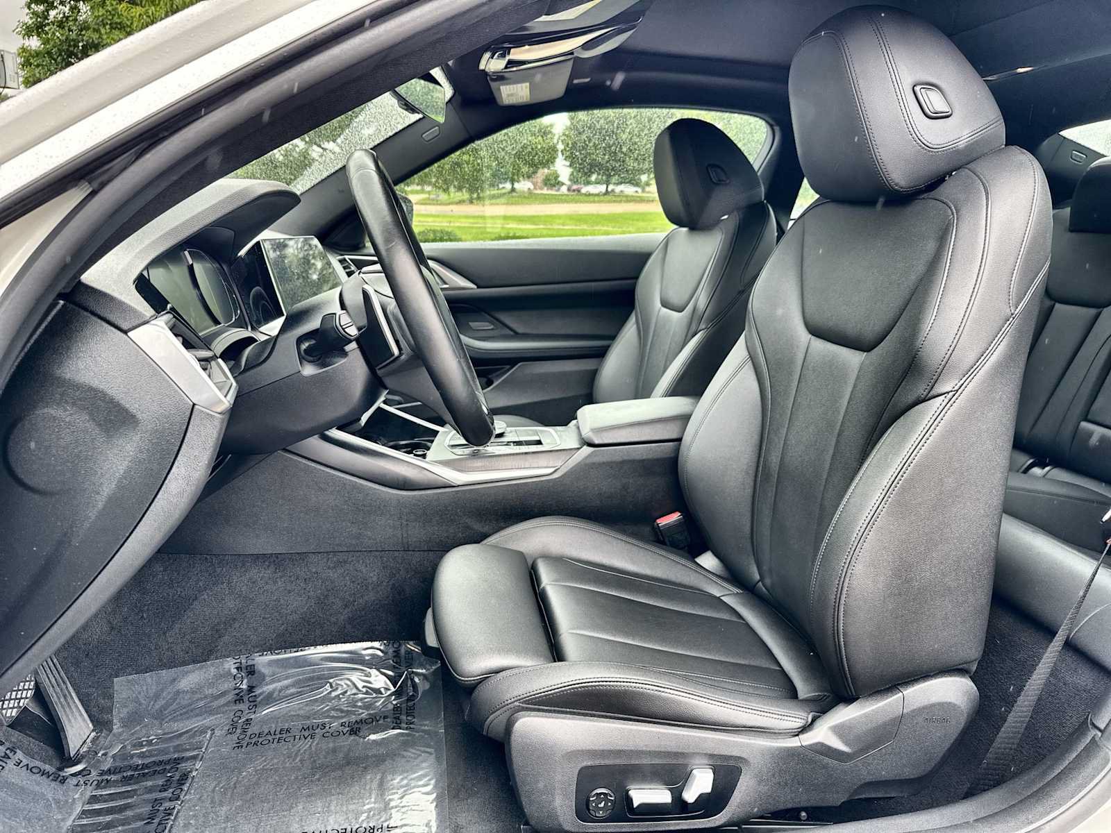 Used 2021 BMW 430i Coupe w/ Convenience Package RWD image 3